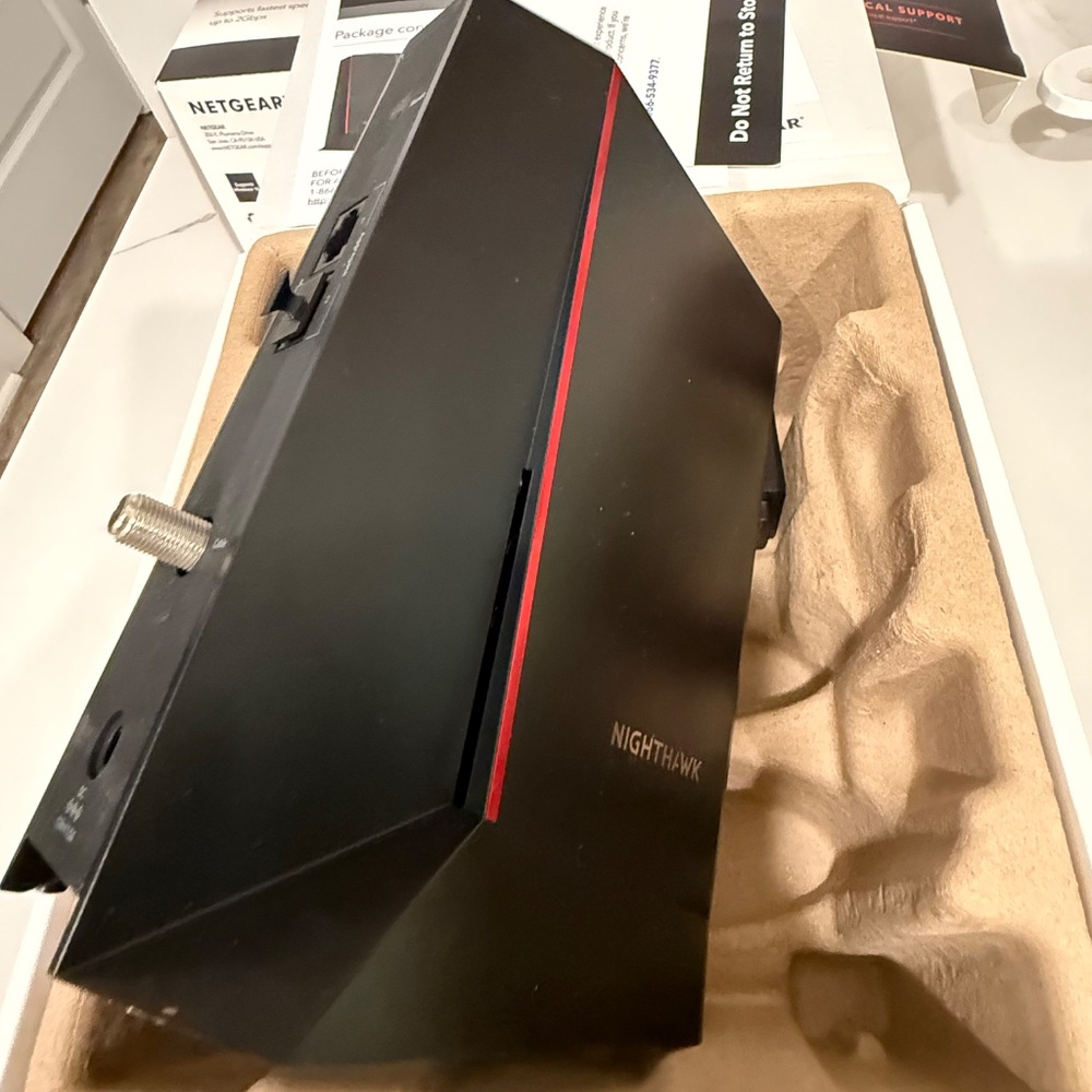 Netgear Nighthawk CM2500 High Speed Cable Modem - Picture 7 of 7